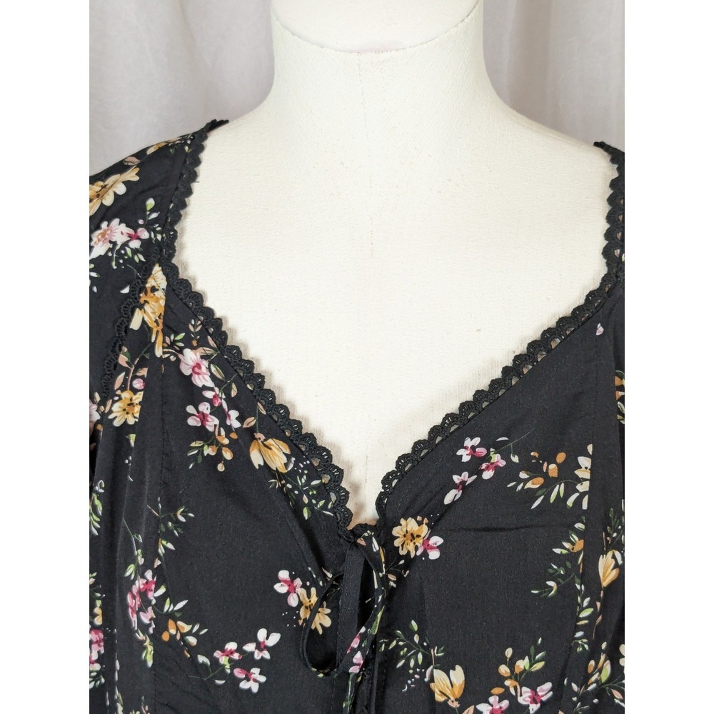 Suzanne Betro Black Floral Tie Front Long Bell Sleeve Midi Dress Size 1X - Picture 4 of 12